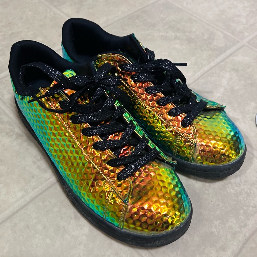 Liliana Holo Sneakers